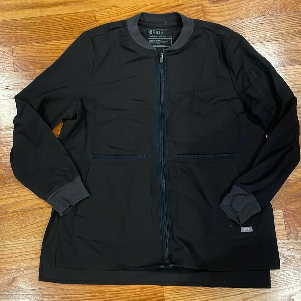 Black figs scrub jacket